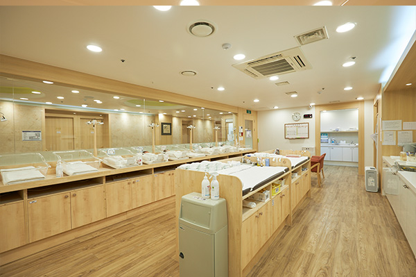 신생아실<br/><span>Newborn baby room</span> 이미지