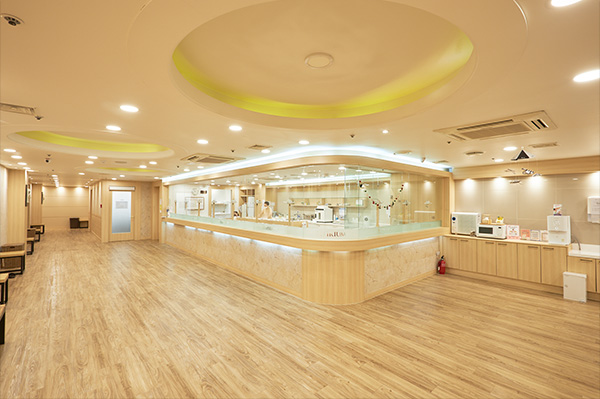 신생아실<br/><span>Newborn baby room</span> 이미지